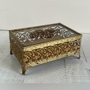 Vintage Antique Daisy Gold Jewelry Box With Glass top.